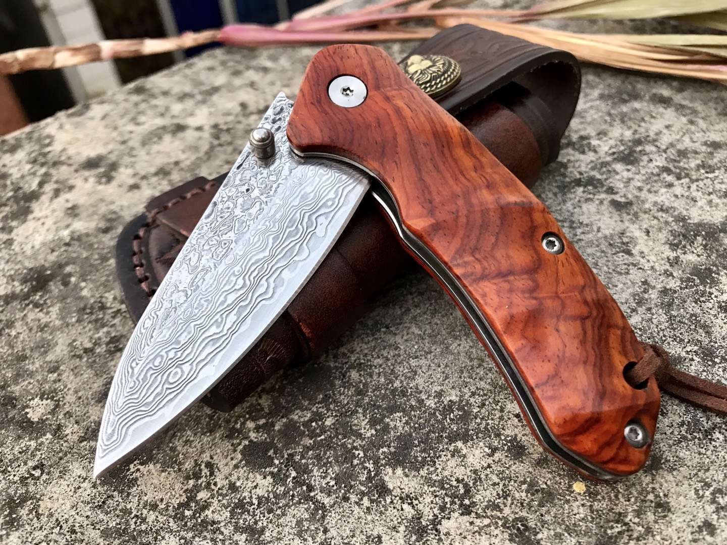 Damascus Steel Folding Knife