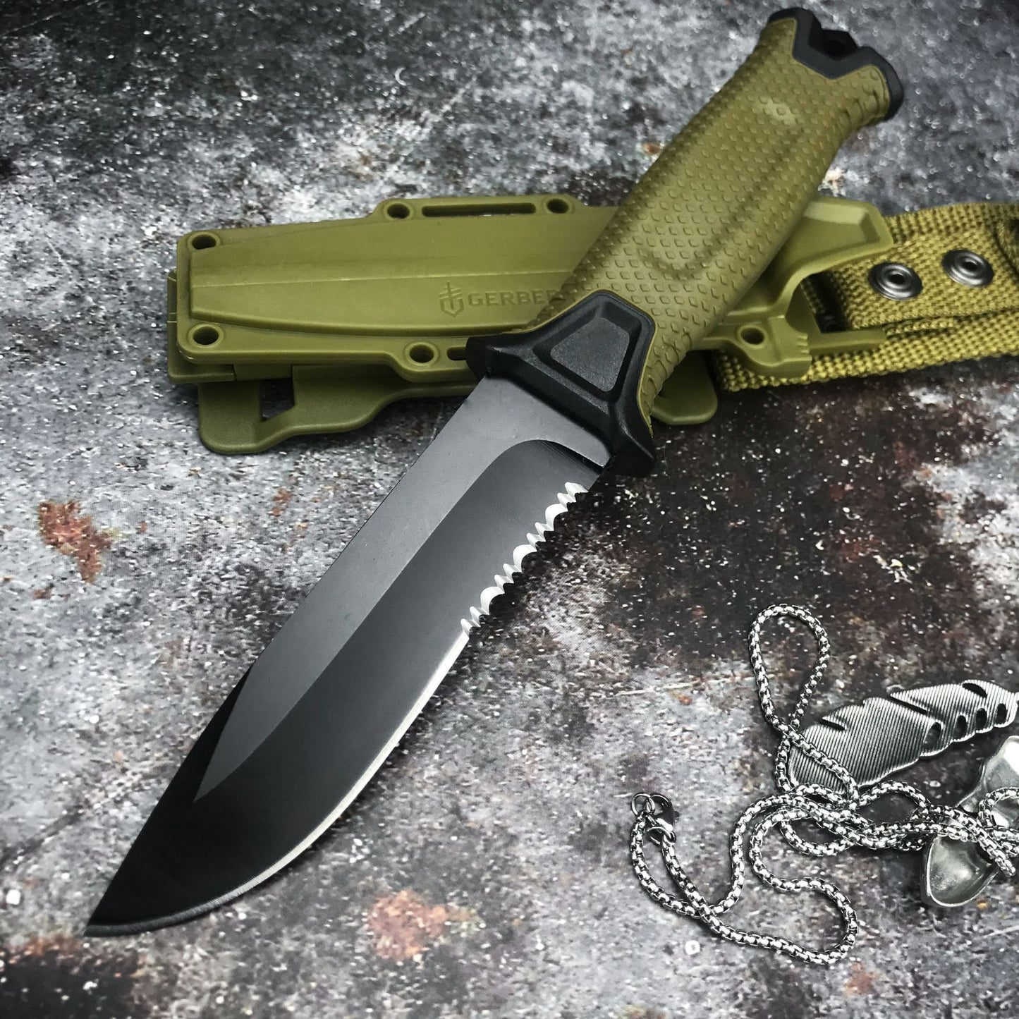 Multi-functional Tactical Knife | Fixed Blade | 59HRC | with Sheath & Ignition Rod