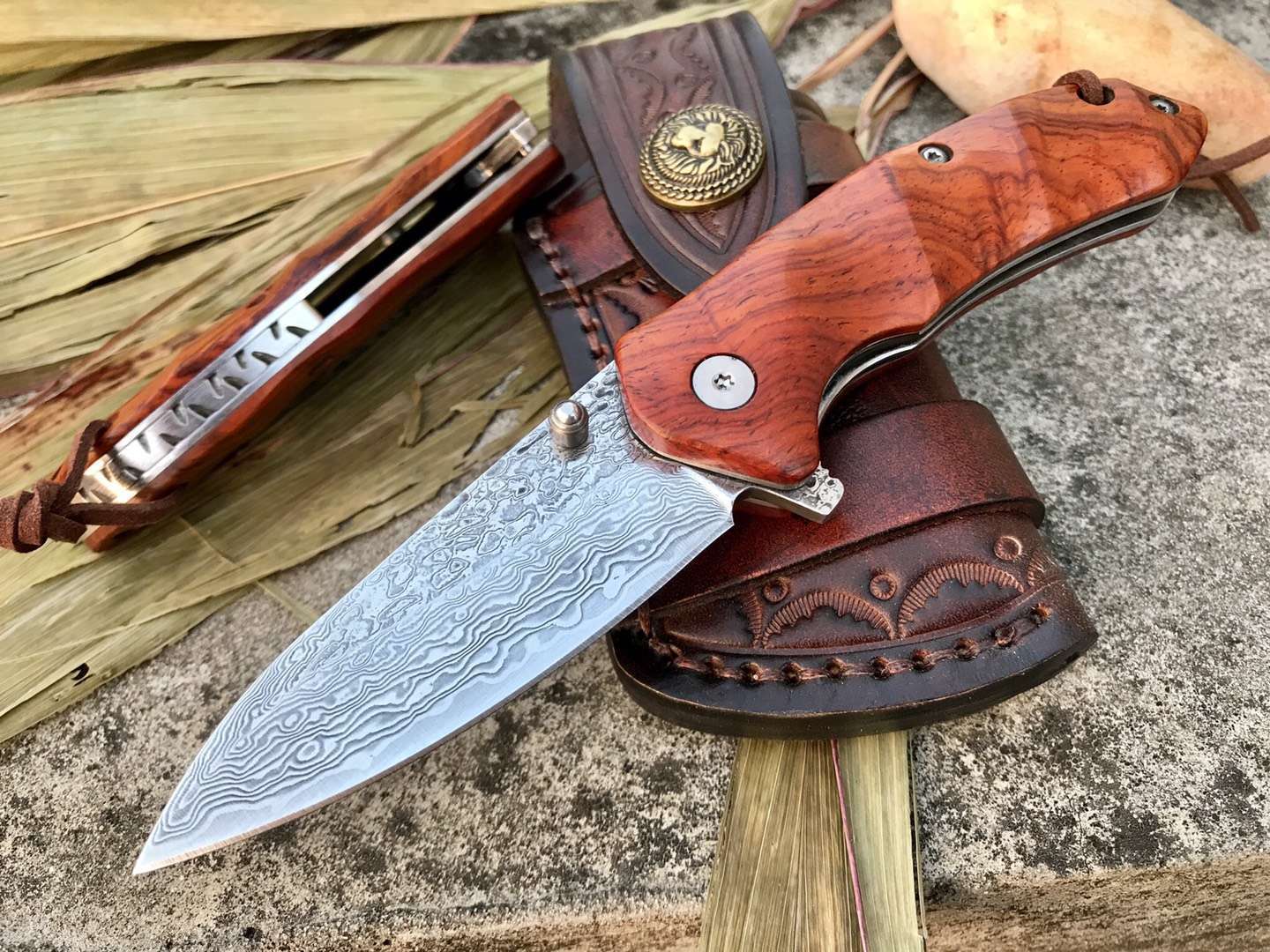 Damascus Steel Folding Knife